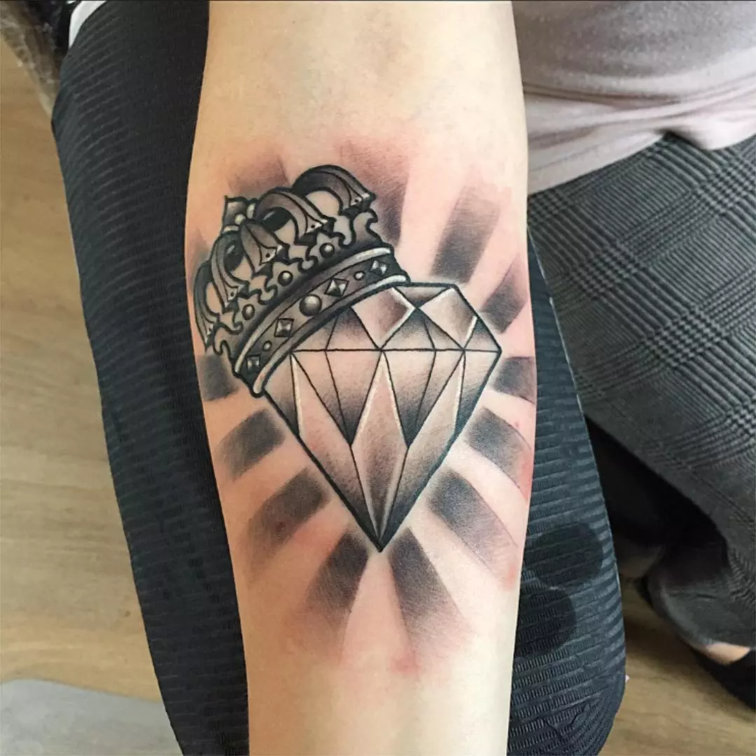 75+ Best Diamond Tattoo Designs & Meanings Treasure for You (2018)