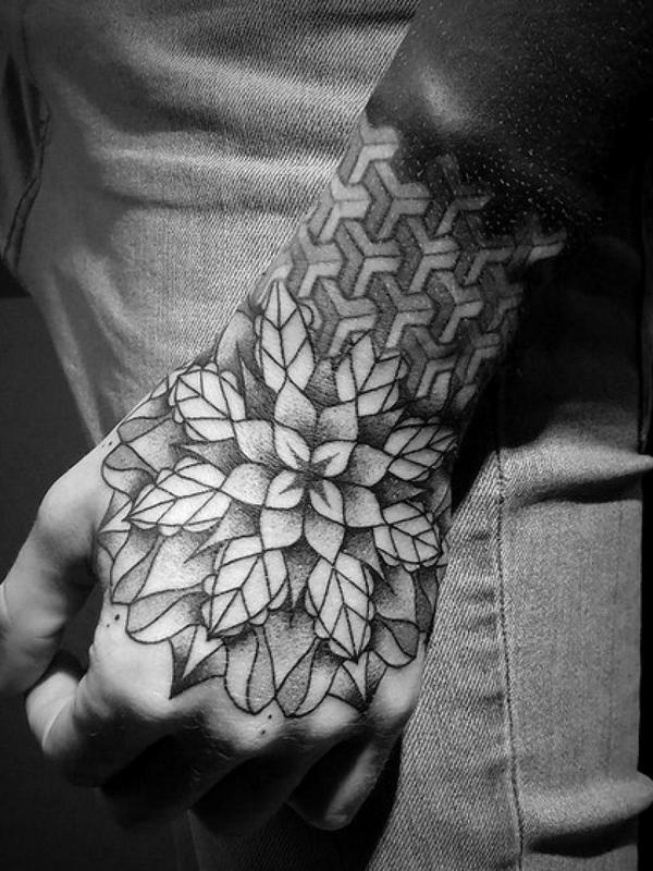 55 Powerful Hand Tattoo Designs