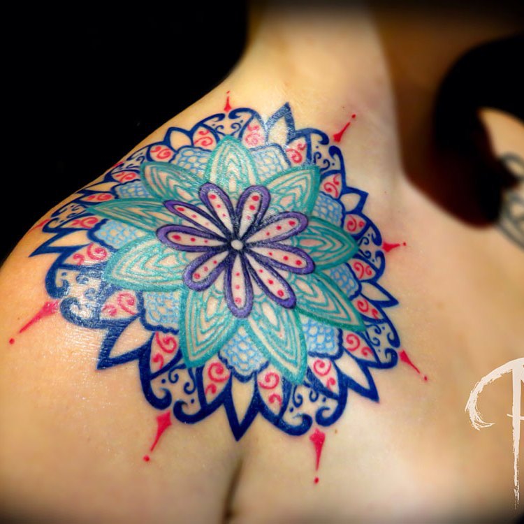 90+ Best Shoulder Tattoo Designs & Meanings - Symbols of Beauty (2018)