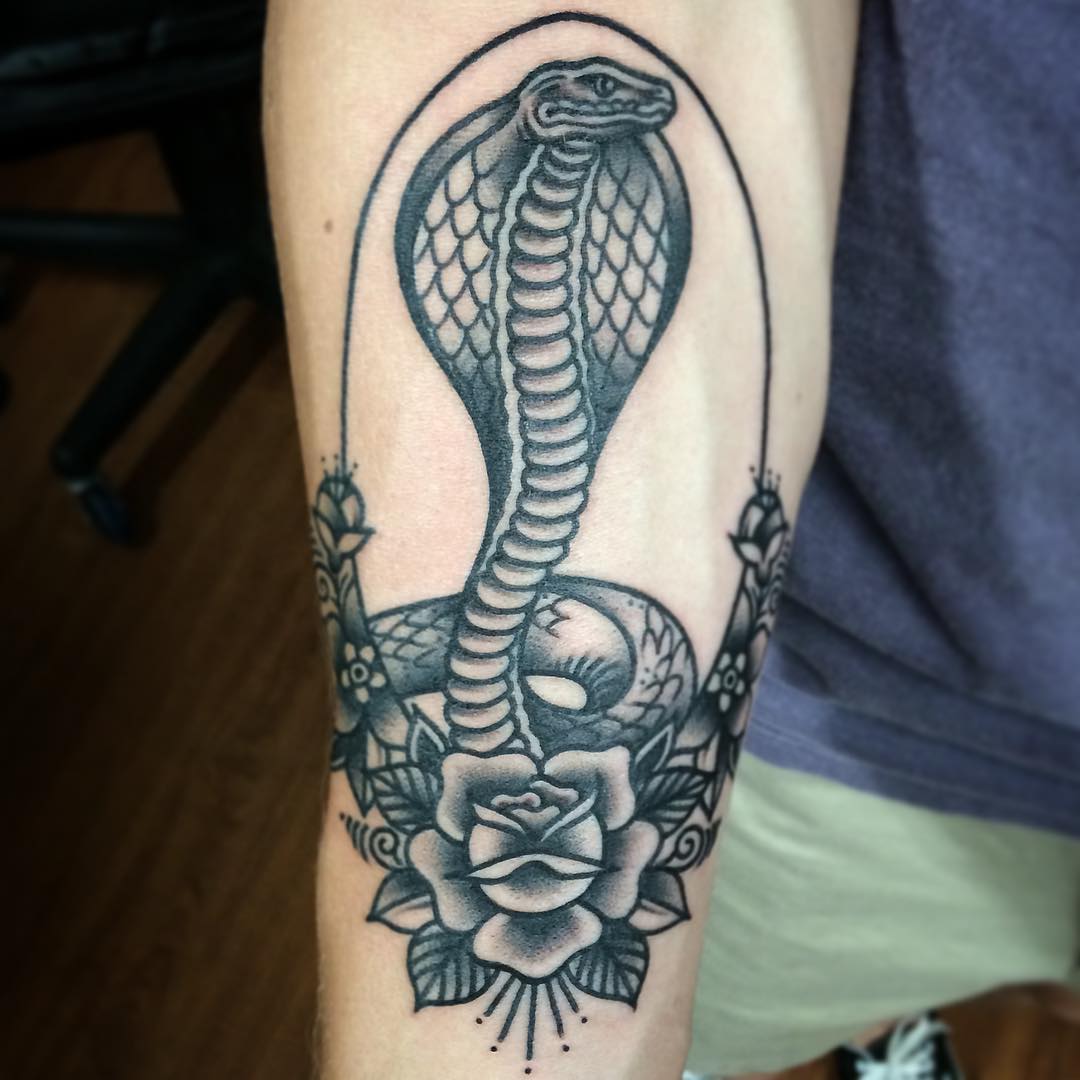 70+ Best Healing Snake Tattoo Designs & Meanings [Top of