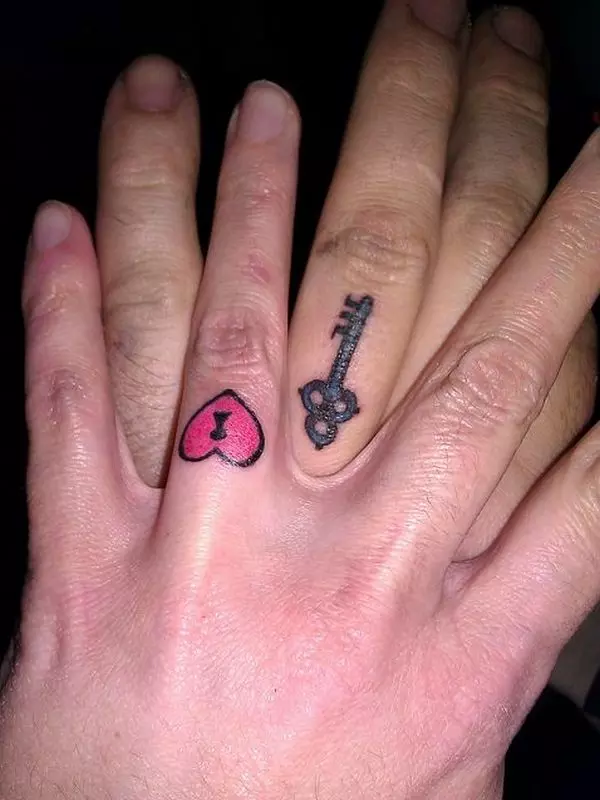 35 Romantic Wedding Ring finger Tattoo designs and ideas
