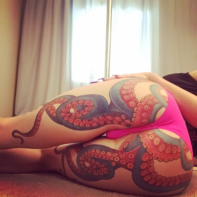 Sexy Tattoo Women Anal 120