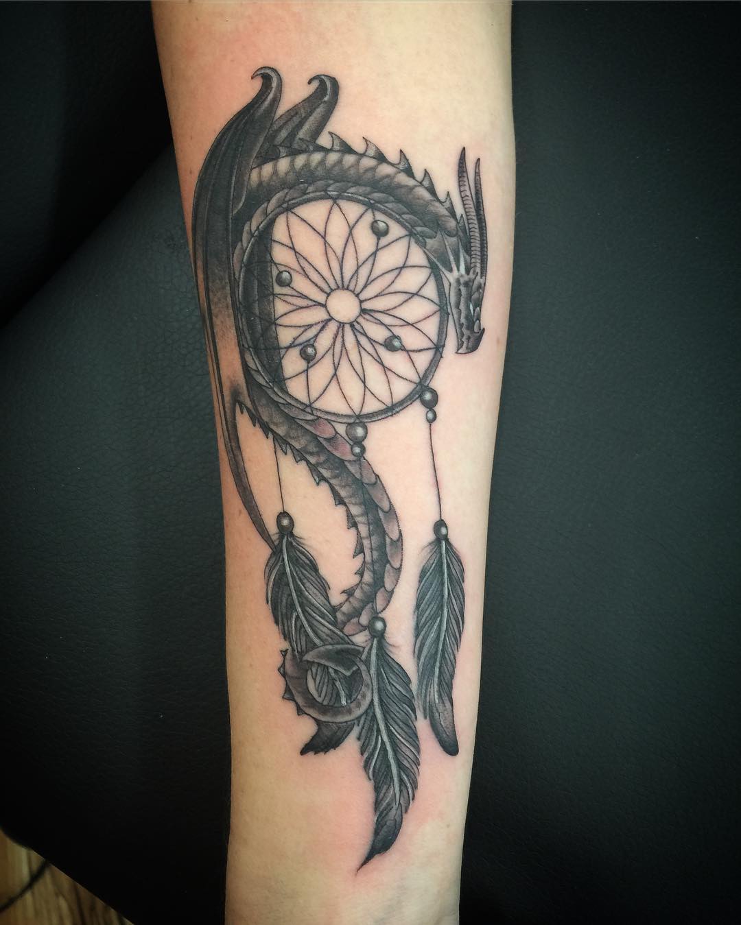 80+ Best Dreamcatcher Tattoo Designs & Meanings - Dive ...