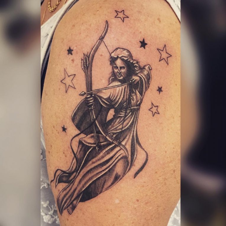 30 Beste Schütze Tattoo Designs Typen und Bedeutungen (2019) Tombouctou