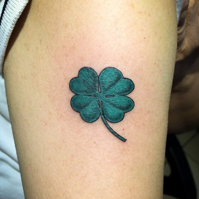 70+ Best Four Leaf Clover Tattoo Ideas and Designs Lucky Plant (2019)