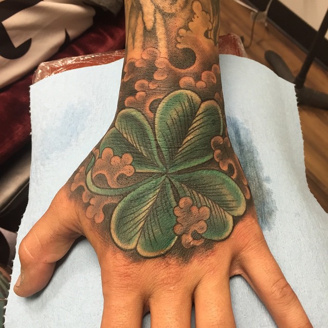 70+ Best Four Leaf Clover Tattoo Ideas and Designs Lucky Plant (2019)