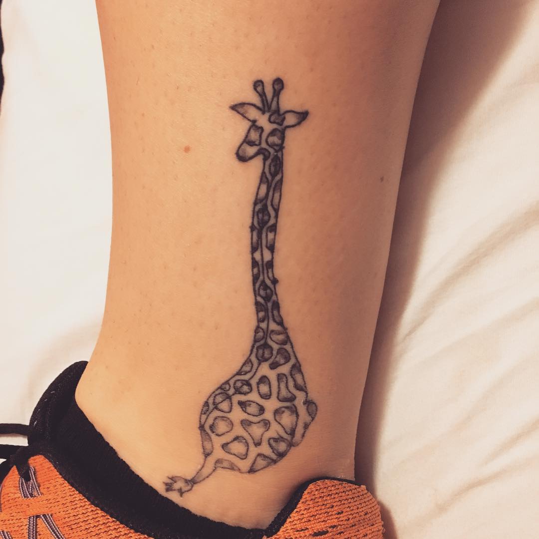 120+ Best Giraffe Tattoo Designs & Meanings-Wild Life on Your Skin(2019)