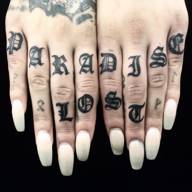 knuckle tattoos