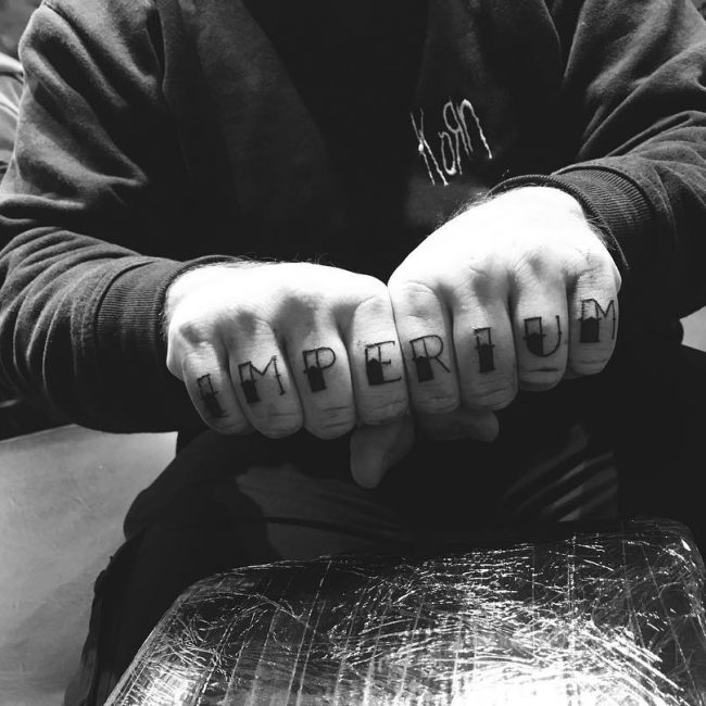knuckle tatuagens