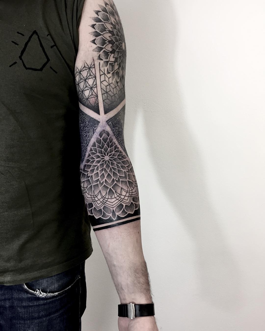 100+ Delightful Blackwork Tattoo Designs Redefining the
