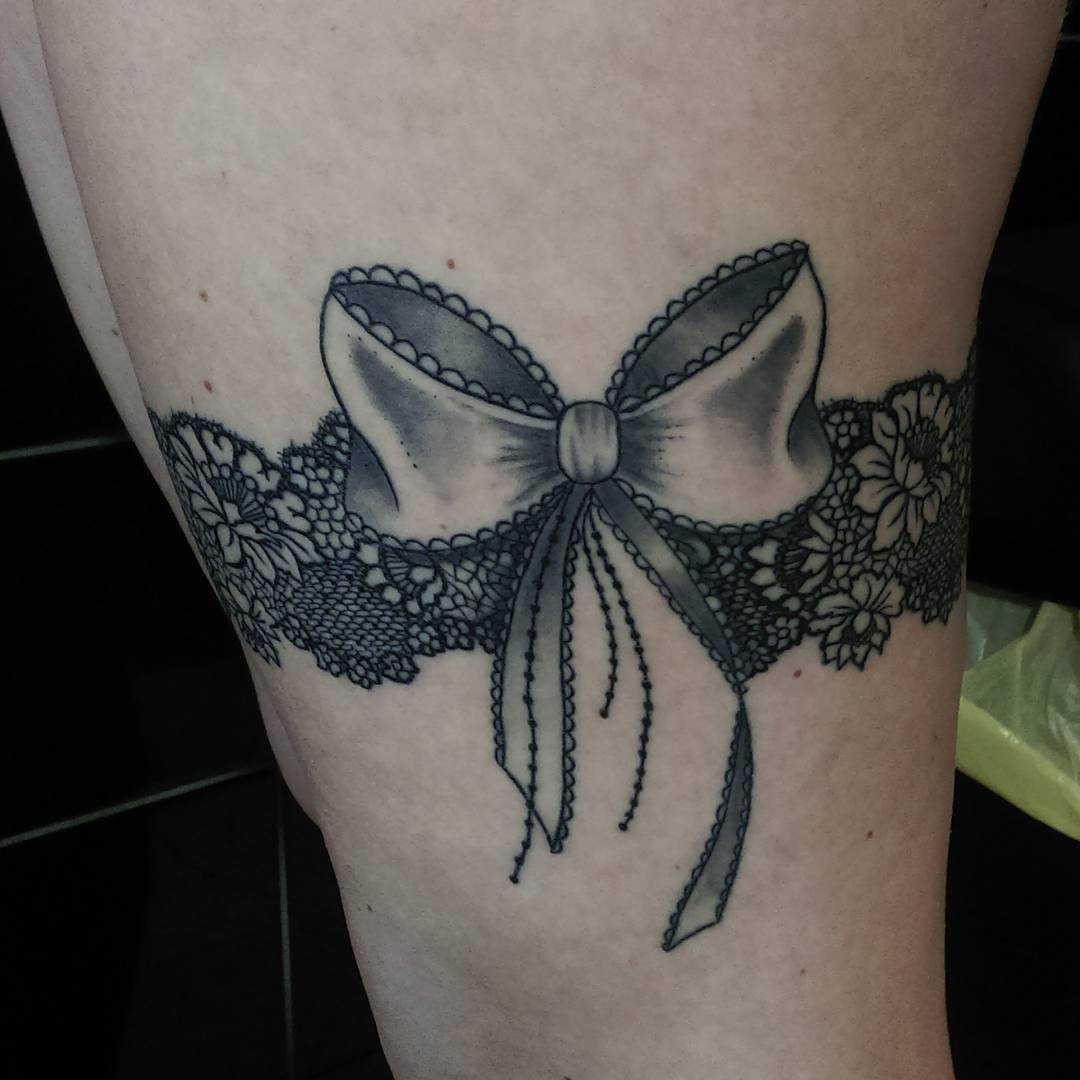 70 Charming Garter Tattoo Designs Keep In Touch With Your Feminism