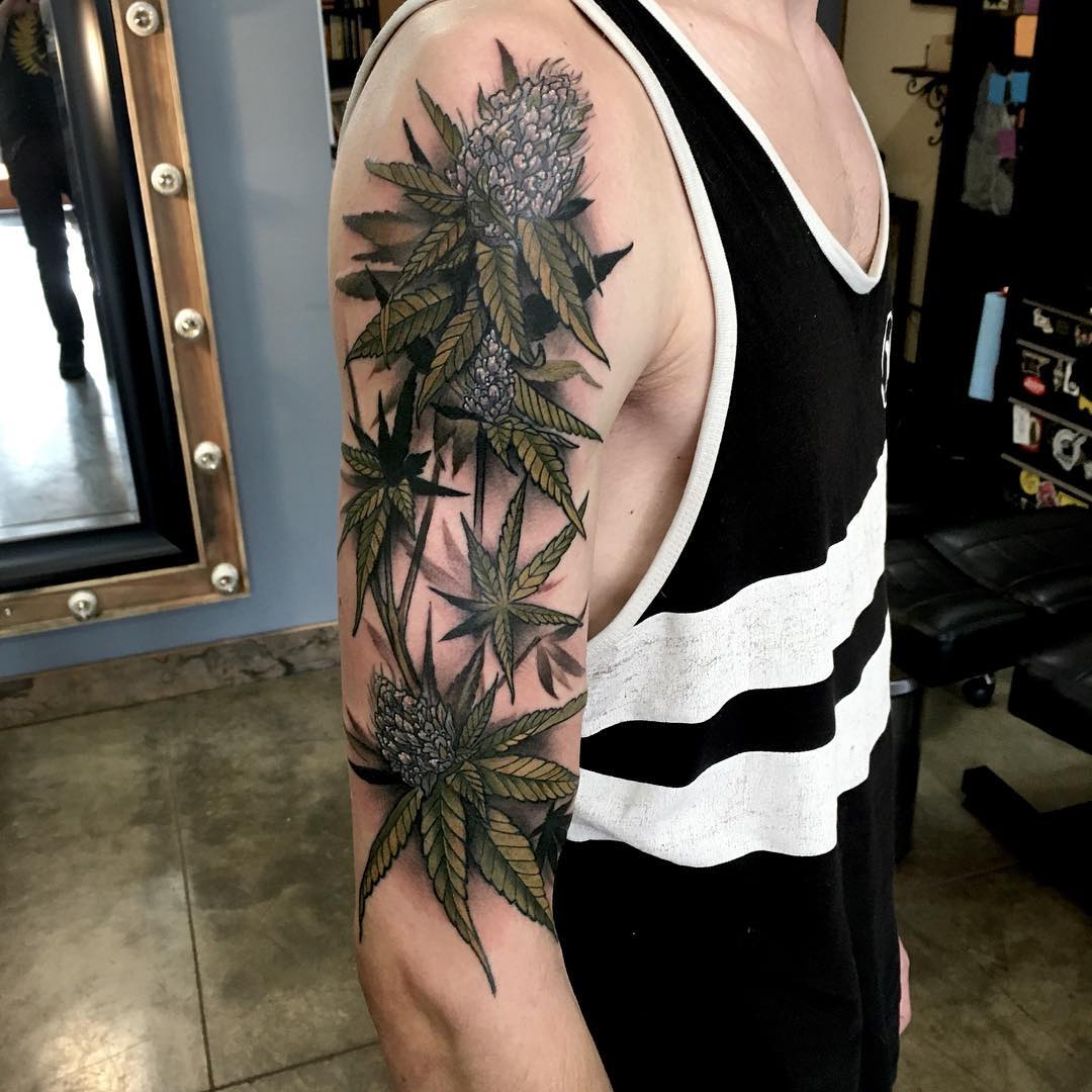 Tattoo artist comes over weed dick
