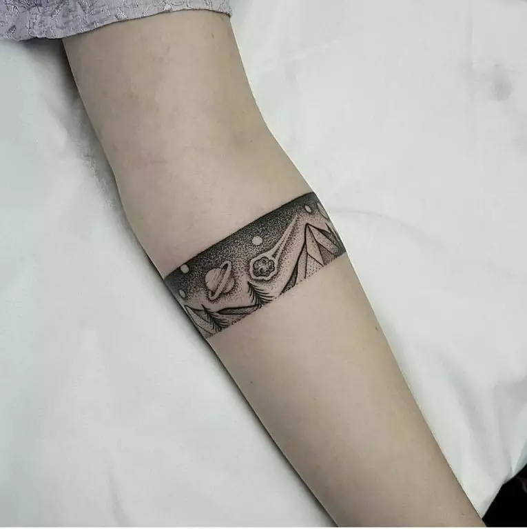 95+ Significant Armband Tattoos - Meanings and Designs (2019)