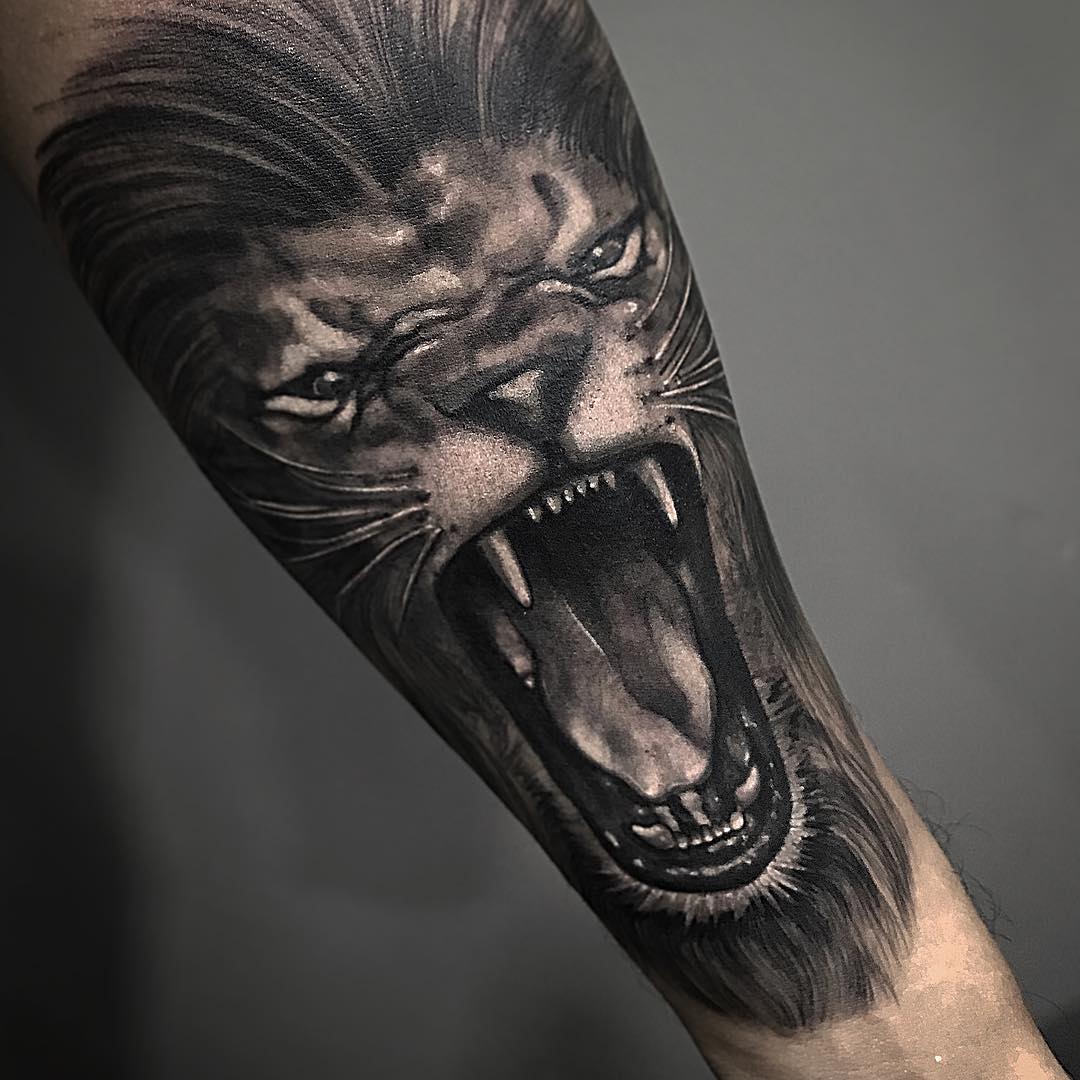 Realistic Lion Tattoos