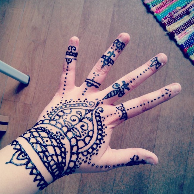 henna tattoo