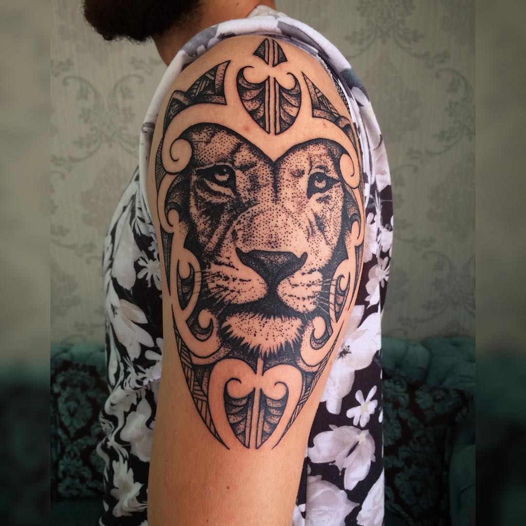 lion tattoo.