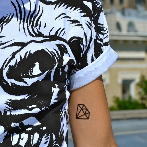 38 Simple Tattoos You Can't Go Wrong With