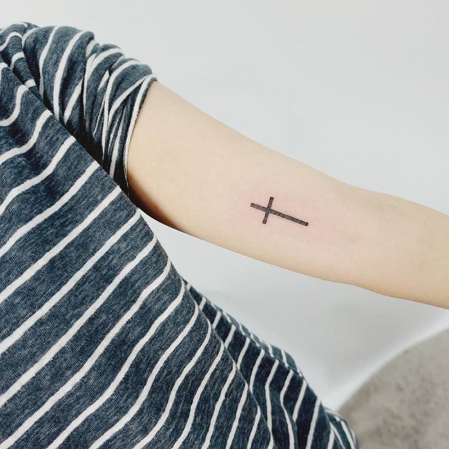 cross-tattoo (11)