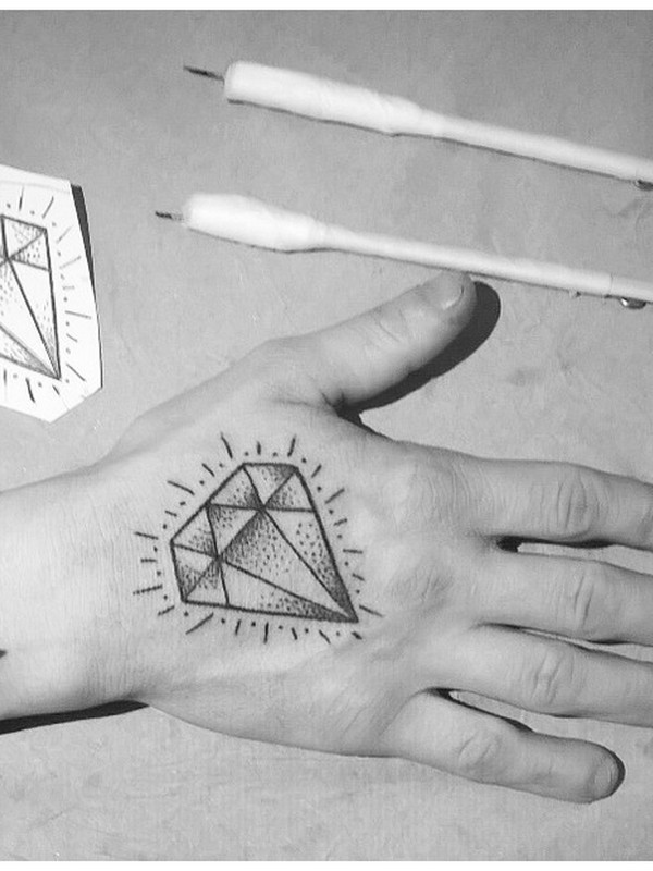 traditional diamond tattoo outline