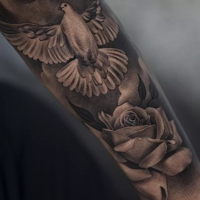 75+ Dove Tattoo Designs and Symbolic Meaning Peace&Harmony (2019)