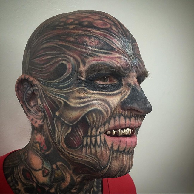 face tattoo