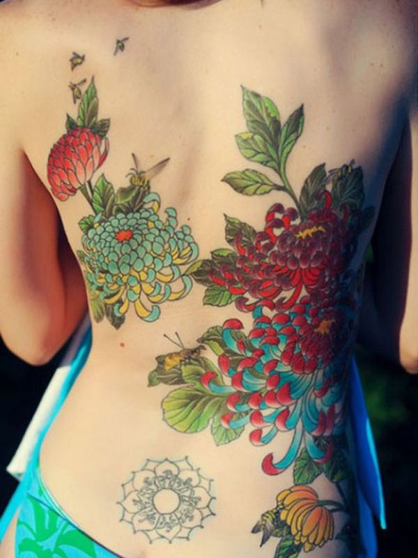 89 Lovely Flower Tattoos On Lower Back