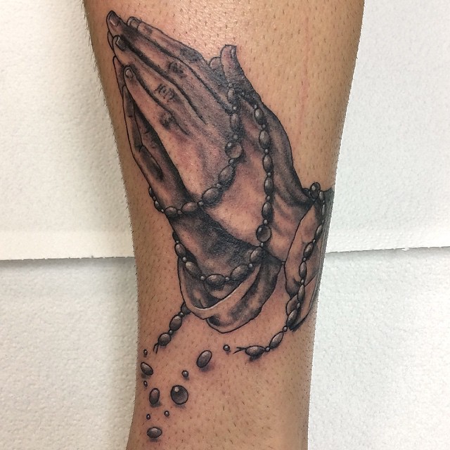 praying hands tattoo for girls