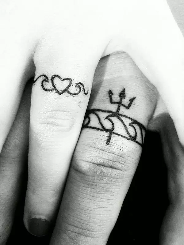 vine ring tattoo