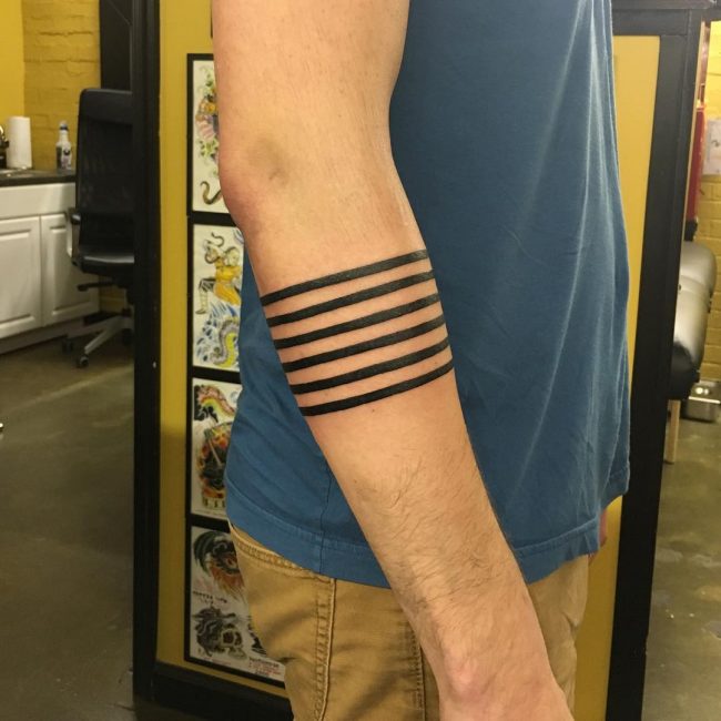 161 Minimalistic Armband Tattoo Ideas with Meanings - Body Art Guru