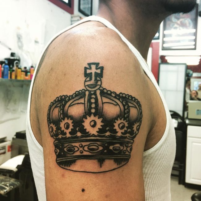 55 Best King And Queen Crown Tattoo - Designs & Meanings (2019)