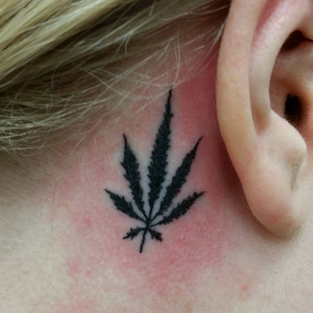 80 Best Behind the Ear Tattoo Designs & Meanings Nice