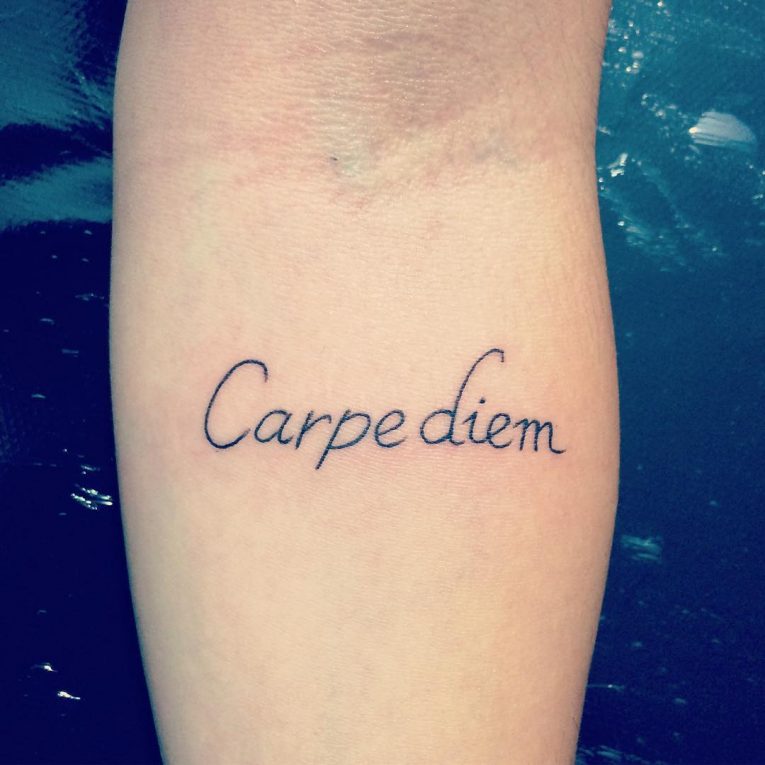 75 Timeless Carpe Diem Tattoo Designs & Meanings (2019)