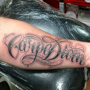 75 Timeless Carpe Diem Tattoo Designs & Meanings (2019)