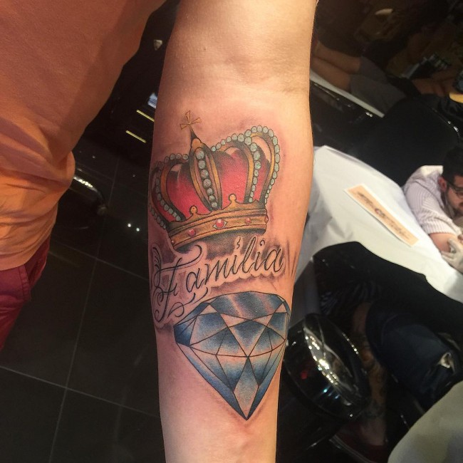 40 King & Queen Tattoos That Will Instantly Make Your Relationship