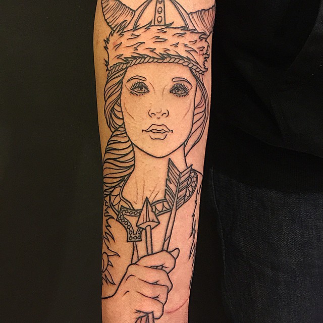 Update more than 86 feminine viking tattoos latest - in.cdgdbentre