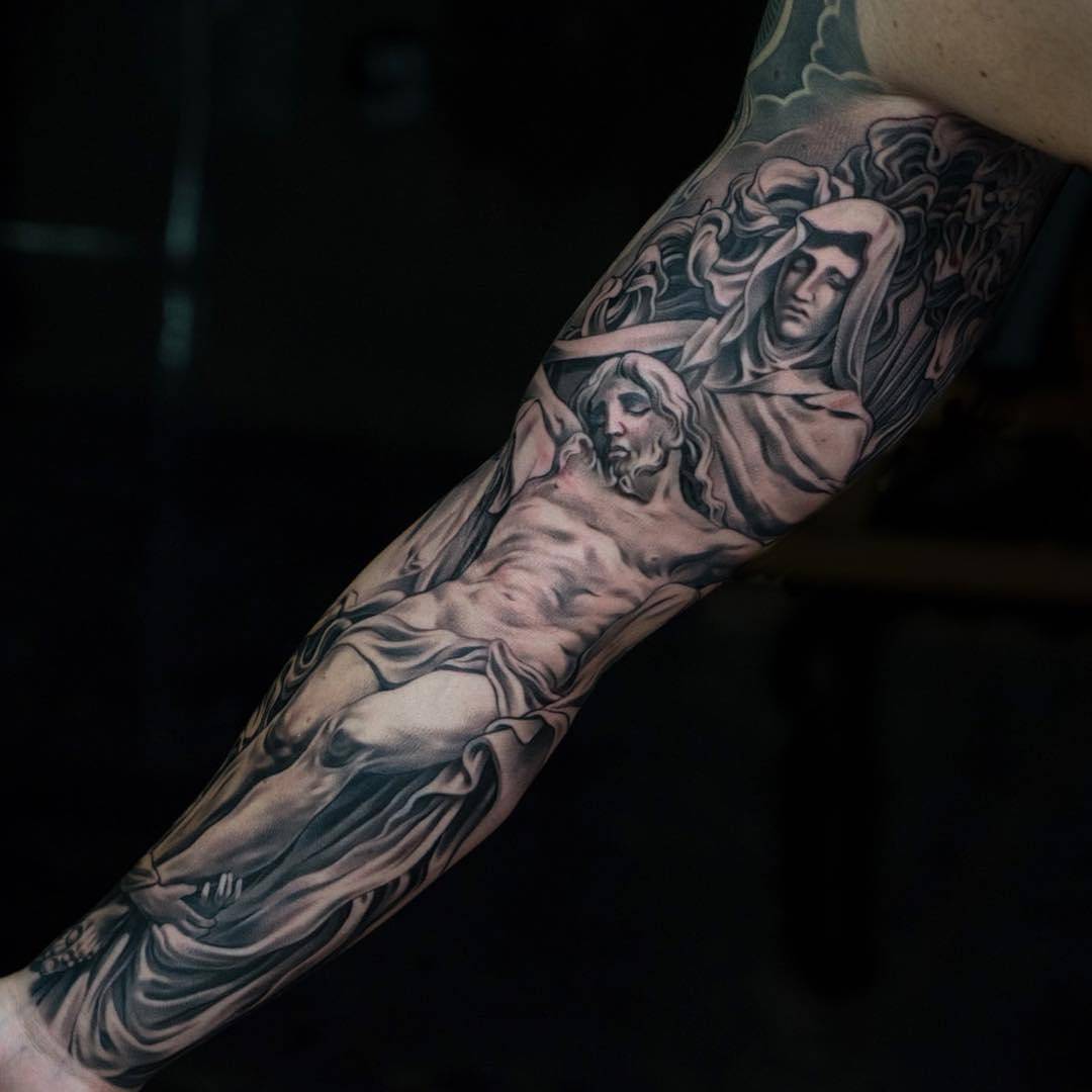 41 Virgin Mary Tattoos With Religious Connections and Meanings - TattoosWin