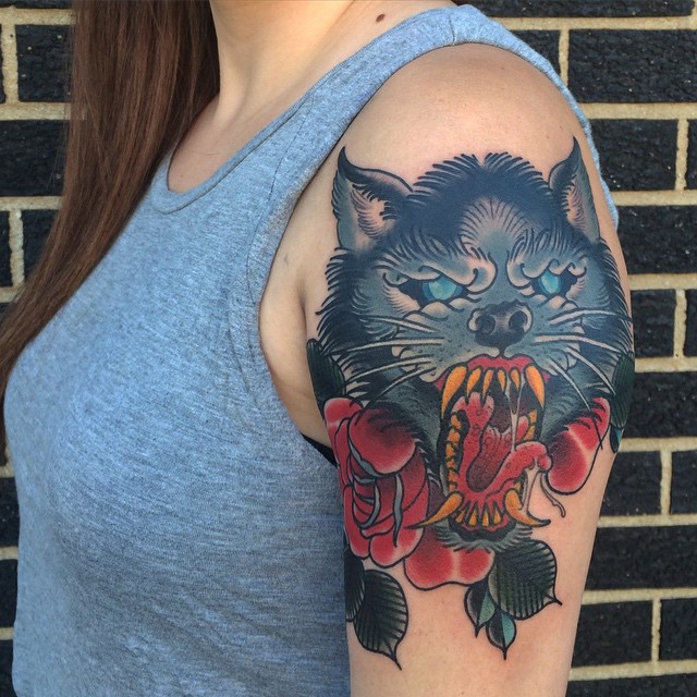 american traditional wolf chest tattoo