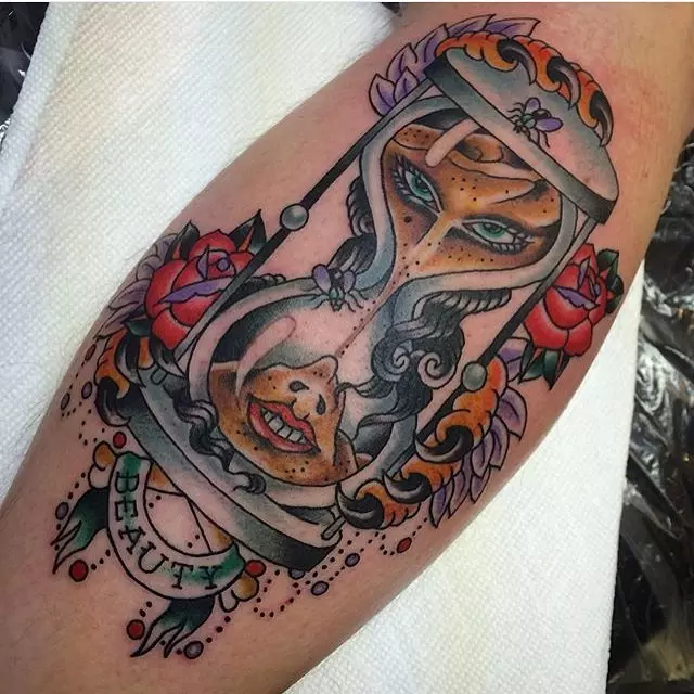 hourglass-tattoo