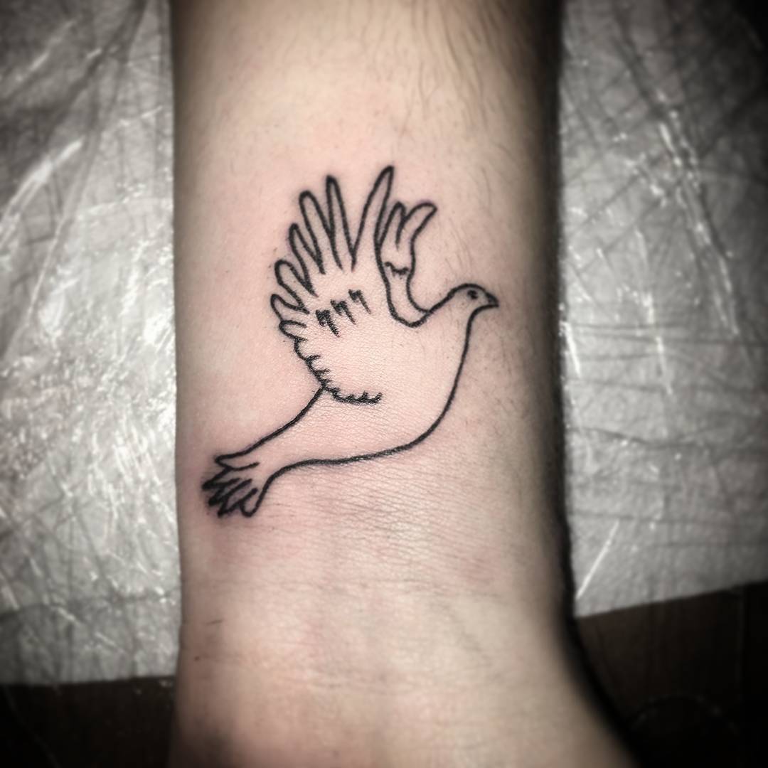 75+ Dove Tattoo Designs and Symbolic Meaning Peace