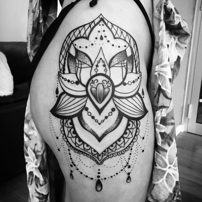 hip tattoo