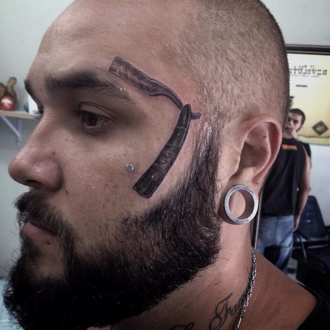 face tattoo