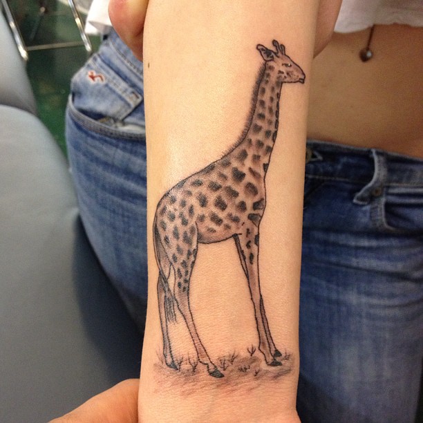 giraffe tattoos