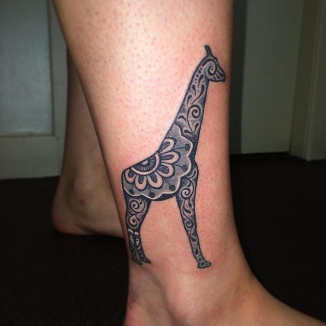 giraffe tattoos