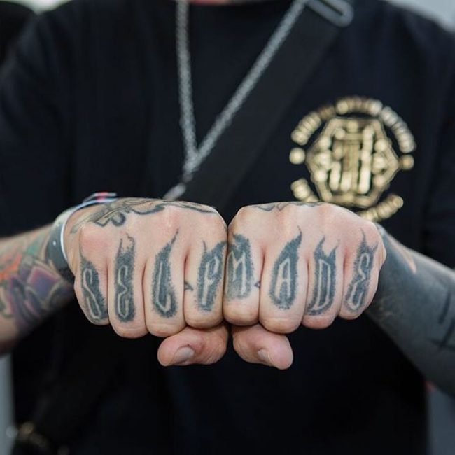 knuckle tattoos