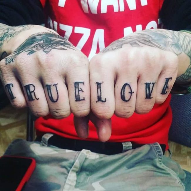 knuckle tattoos