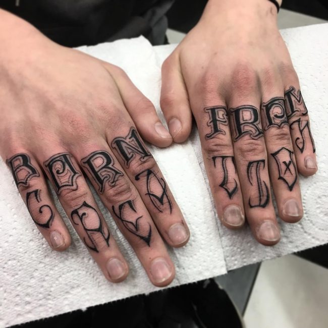 knuckle tattoos