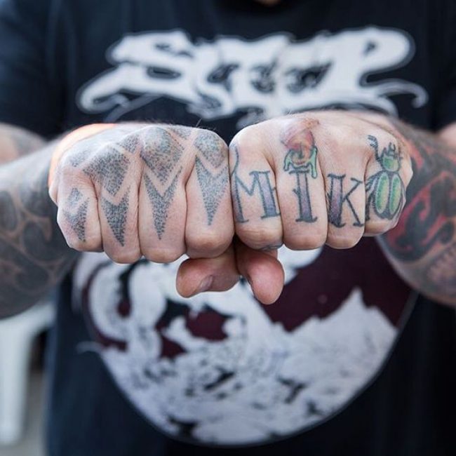 knuckle tattoos