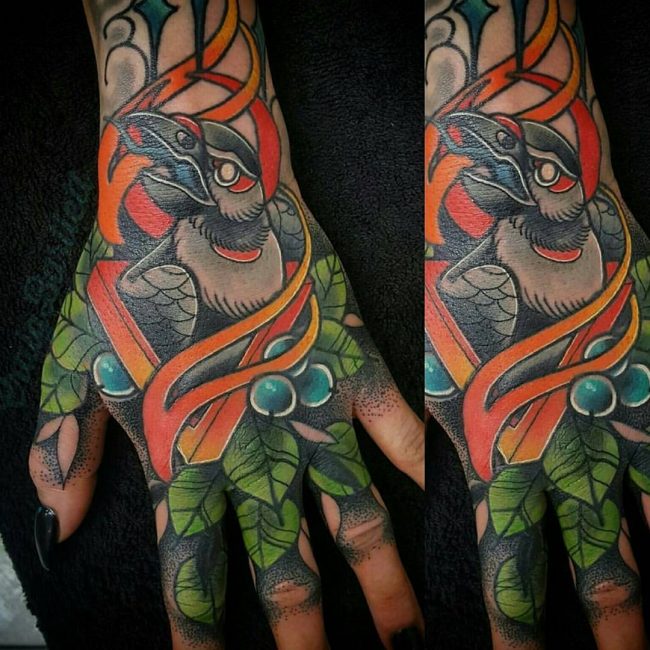 knuckle tattoos