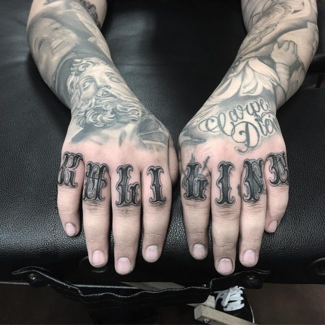 knuckle tattoos