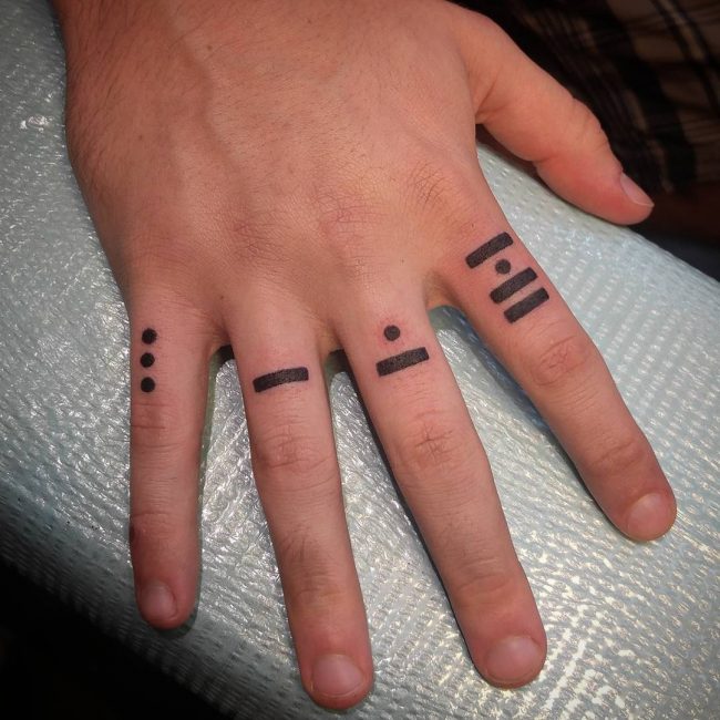 knuckle tattoos